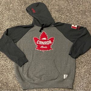 Roots Canada Sweatshirt Hoodie Men’s XXL      Non Smoking Home. Like New.
